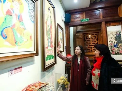 Hà Nội: Ngắm triển lãm tranh dân gian Hàng Trống xưa và nay