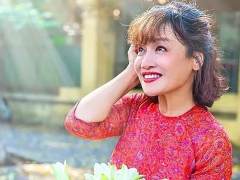 Ca sĩ Uyên Linh: Độc thân tuổi 37, lột xác gợi cảm ở "Chị đẹp"