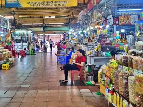 Tp.HCM: Kéo khách về chợ truyền thống, không chỉ chờ tiểu thương