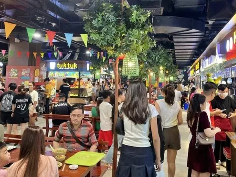 Tp.HCM: Nguồn cung hàng hóa dồi dào, tìm cách tiếp cận người tiêu dùng
