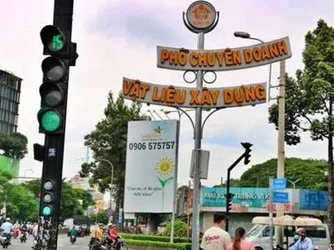 Phố chuyên doanh ở Tp.HCM: Vì sao rầm rộ nhưng vắng khách?