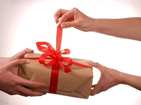 “Phần thưởng” cuối năm cho cổ đông BĐS: DN nỗ lực xoá sạch nợ trái phiếu, báo lãi, cổ phiếu đón sự trở lại của dòng tiền