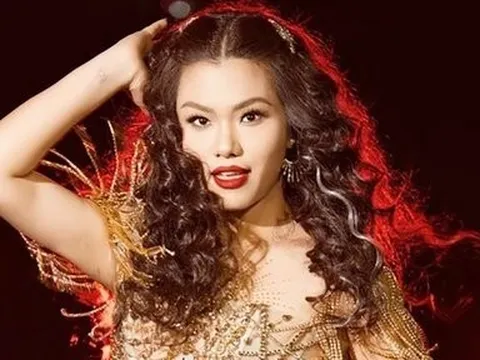 Chị đẹp Phương Vy nhận ý kiến trái chiều khi giành giải "Chị đẹp ấm áp"