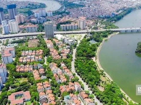 Chủ tịch Quốc hội ký chứng thực Luật đất đai (sửa đổi)