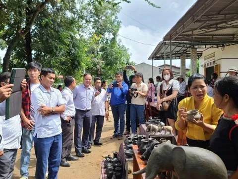 Làng gốm cổ độc đáo của người M’Nông trên cao nguyên