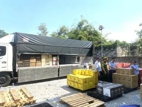 Tạm giữ hơn 15.000 chai rượu ngoại trị giá hơn 15 tỷ đồng