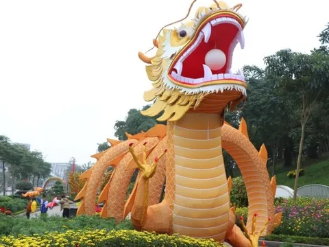 Cận cảnh linh vật rồng ngậm ngọc cuộn tròn ở xứ Nghệ