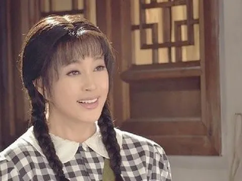 Những mỹ nhân Hoa ngữ gây tranh cãi vì “cưa sừng làm nghé”