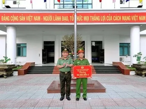 Thưởng nóng lực lượng công an trong vụ án người nước ngoài bị giết rồi vứt xác phi tang