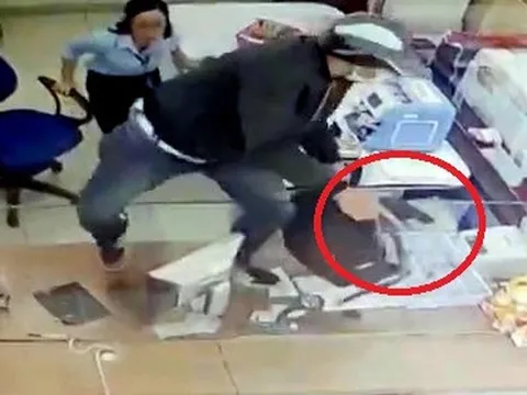 Lâm Đồng: Cướp ngân hàng táo tợn ngày giáp Tết, lấy đi 3 tỉ đồng