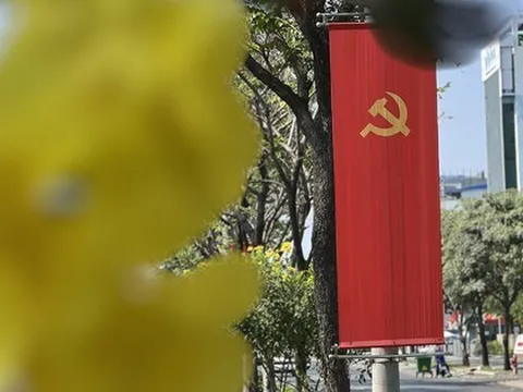 Từ sáng đến trưa 30 Tết, các tuyến đường dẫn vào trung tậm TP HCM vắng vẻ