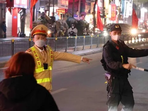 Cảnh sát 141 xuyên đêm bảo đảm an ninh trật tự, nhiều tài xế vi phạm nồng độ cồn