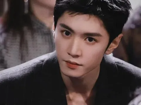 Chân dung nam diễn viên lì xì cho fan gần 500 triệu đồng