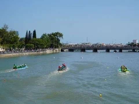 Bình Thuận: Đặc sắc Lễ hội đua thuyền mừng xuân Giáp Thìn 2024