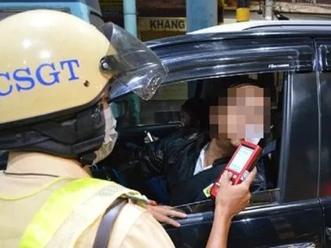Hàng trăm người bị xử phạt gần 1 tỷ đồng vì vi phạm nồng độ cồn