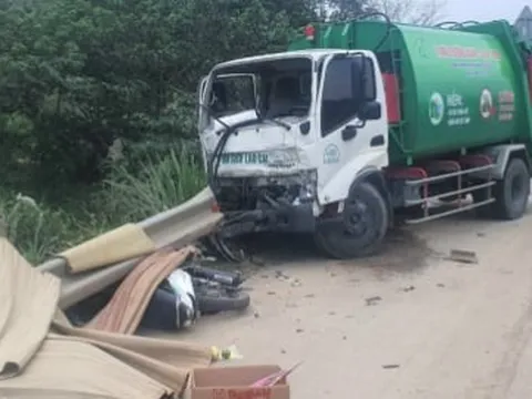 Đi ngược chiều trên cao tốc Nội Bài-Lào Cai, 4 thanh niên tử vong sau va chạm