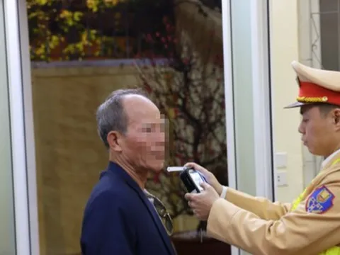 Hà Nội xử phạt hơn 1.200 trường hợp vi phạm nồng độ cồn trong dịp Tết