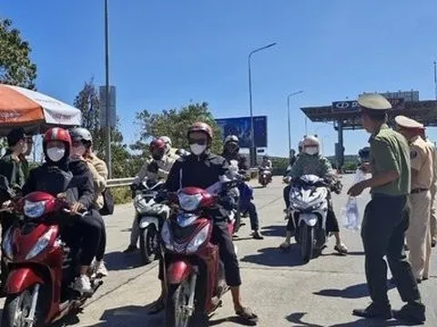 Hàng nghìn người dân trở lại các tỉnh, thành phố phía Nam sau Tết