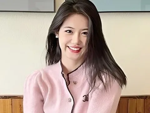 Nhan sắc mỹ nhân 10X, cao 1m90 của làng bóng rổ