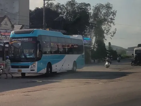 Quảng Nam: Phát hiện nhiều xe "nhồi nhét" hành khách