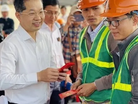 Đà Nẵng: Tập trung giải quyết vướng mắc, đảm bảo tiến độ thi công đường ven biển hơn 1.200 tỷ đồng