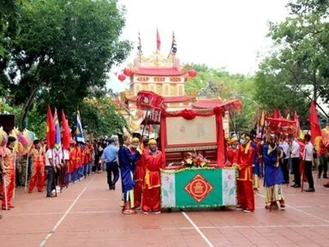 Độc đáo lễ hội Dinh Thầy Thím ở Bình Thuận