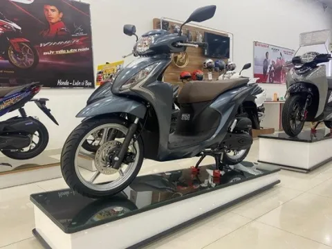 Giá Honda Vision cuối tháng 2/2024: Chênh gần 1,5 triệu đồng