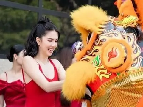 Ngọc Trinh trở lại vai trò nữ chủ tịch