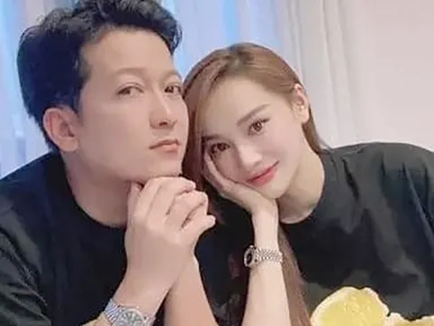 Trường Giang và Nhã Phương bị bắt gặp đi lễ chùa, giữa lúc đang bị réo tên