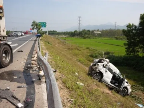 Thủ tướng Phạm Minh Chính chỉ đạo khẩn trương làm rõ nguyên nhân tai nạn giao thông trên cao tốc Cam Lộ - La Sơn