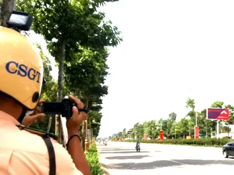 Công an Bình Dương lý giải tuyến đường gắn camera phạt nguội vẫn có cảnh sát lập chốt