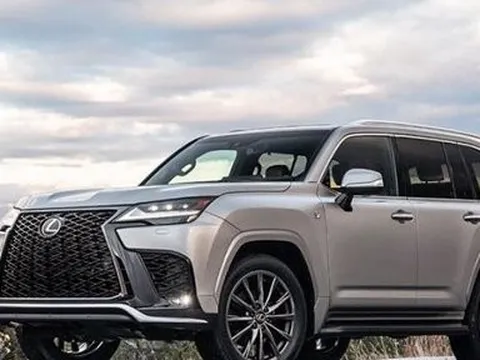 Triệu hội gấp loạt xe Lexus LX600 mới vì lỗi sau đây