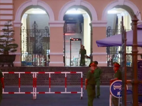 Hình ảnh trước phiên tòa xét xử bà Trương Mỹ Lan