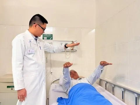 Hy hữu người đàn ông bị tắc túi phình mạch chủ được cứu sống kịp thời