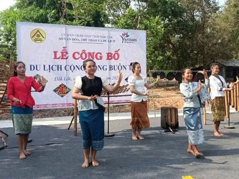 Buôn nổi tiếng săn bắt, thuần dưỡng voi thành buôn du lịch cộng đồng