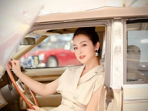 Hoa hậu đông con nhất nhì showbiz Việt: U40 vẫn đẹp nõn nà, cuộc sống viên mãn, sang chảnh