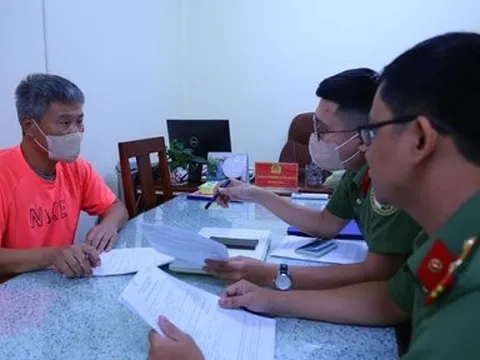 Bắt đối tượng điều hành đường dây đánh bạc “khủng” bị Interpol truy nã
