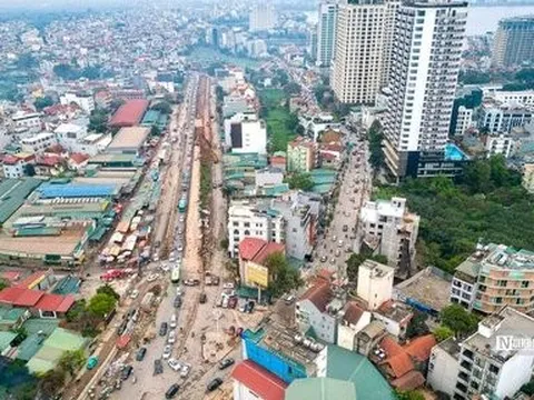 Hà Nội: Tuyến đường hơn 1km làm 4 năm vẫn chưa mở rộng xong