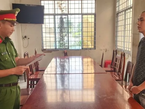 Kiên Giang: Bắt quả tang đối tượng cho vay tín dụng đen lãi suất tới 365%/năm
