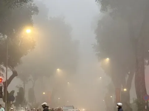 Miền Bắc nồm ẩm kéo dài trước khi đón không khí lạnh