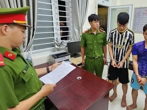 Bắt tạm giam 2 “ma men” dùng gạch đá tấn công lực lượng 911