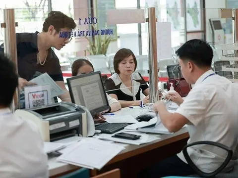 Trả lương theo vị trí việc làm: Không “cào bằng” nhưng “định chuẩn” rất khó