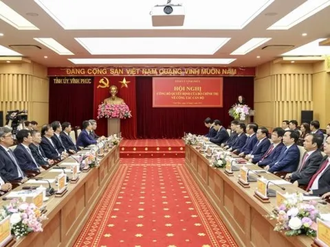 Bộ Chính trị điều động, chỉ định nhân sự giữ chức Bí thư Tỉnh ủy, Quyền Bí thư Tỉnh ủy