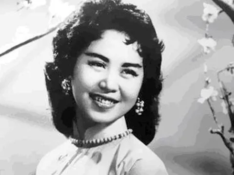 Lần đầu bị đánh trên màn ảnh, Vân Dung hoảng hốt