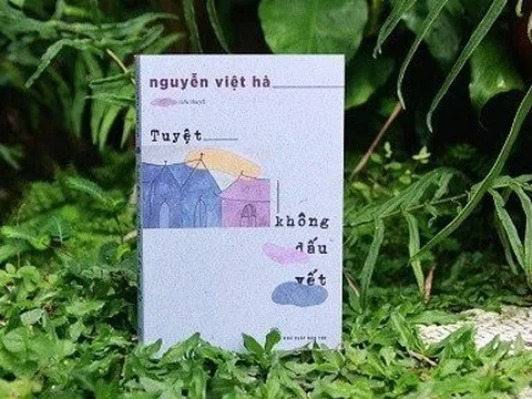 “Tuyệt không dấu vết”, một sự chơi của viết