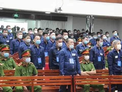 Mở rộng điều tra vụ đường dây buôn lậu 200 triệu lít xăng dầu