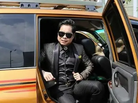 Chân dung "ông hoàng nhạc sến" ở nhà dát vàng nhưng chưa lấy vợ vì lý do đặc biệt