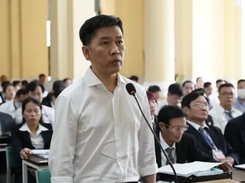 Xét xử vụ án Vạn Thịnh Phát: Người chở 5,2 triệu USD đến nhà cựu cục trưởng xin khoan hồng