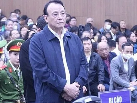 Nói lời sau cùng, Chủ tịch Tân Hoàng Minh xin giảm nhẹ tội cho con trai