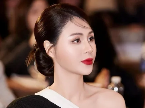 Sắc vóc đời thực của nữ bác sĩ đáng sợ ở “Trạm cứu hộ trái tim” 